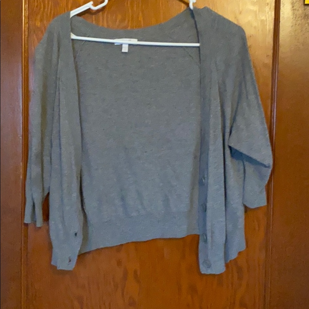 Gray 3/4 sleeve sweater cardigan